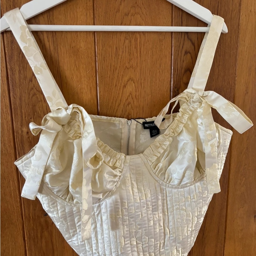 PrettyLittleThing Ivory Floral Bodysuit